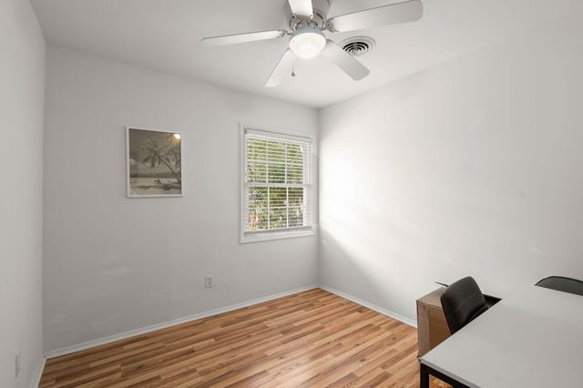 1517 Brookbank Avenue, Charleston, SC 29412