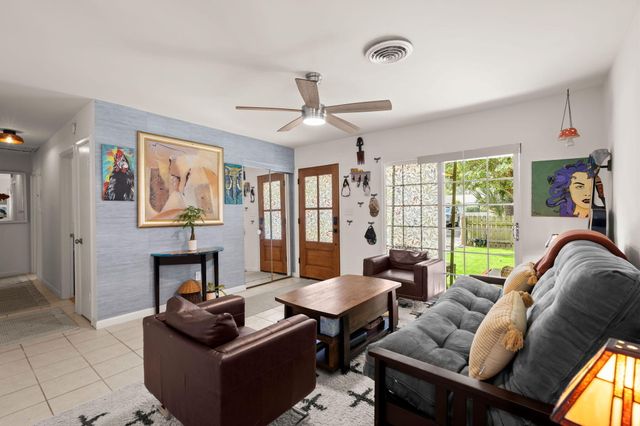 1517 Brookbank Avenue, Charleston, SC 29412