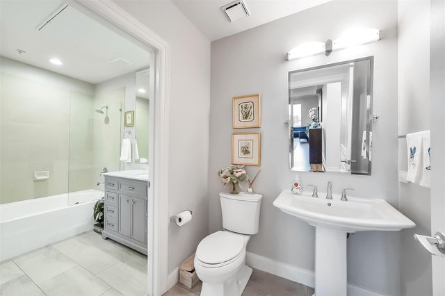 3333 Allen Parkway 710, Houston, TX 77019