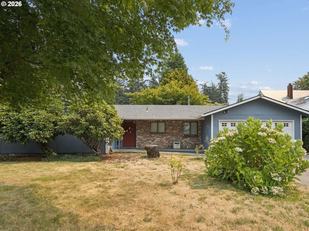 1712 Sw HENSLEY Rd, Troutdale, OR 97060