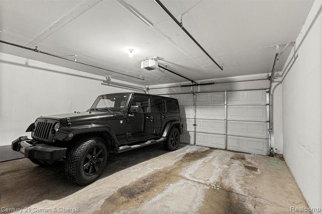 25445 Saint James, Southfield, MI 48075