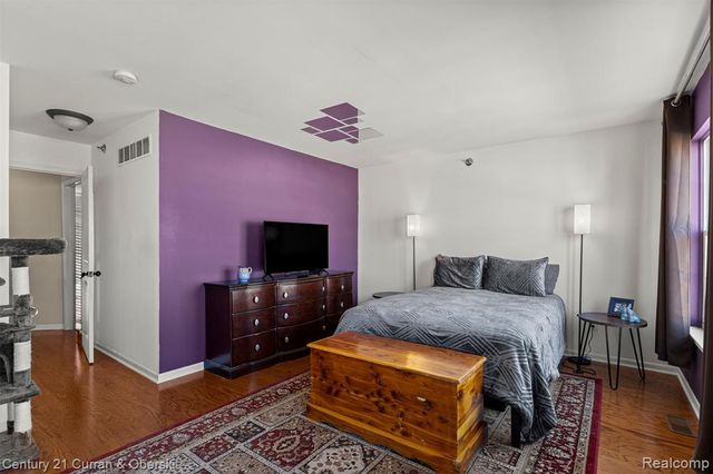 25445 Saint James, Southfield, MI 48075