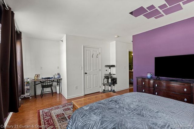 25445 Saint James, Southfield, MI 48075