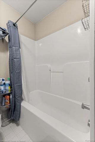 25445 Saint James, Southfield, MI 48075