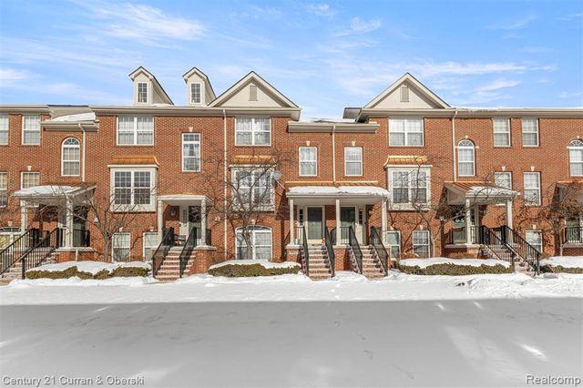 25445 Saint James, Southfield, MI 48075