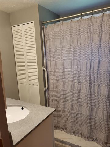 2710 Weaver Road, Niles, MI 49120