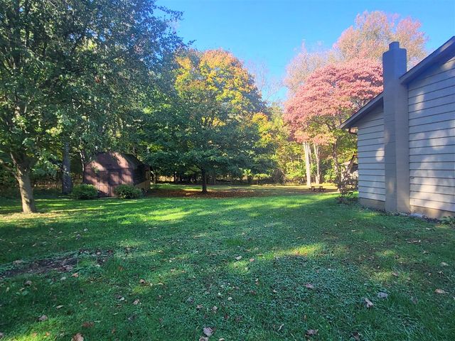 2710 Weaver Road, Niles, MI 49120