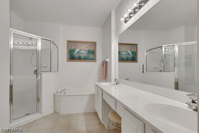 890 Eastham WAY Q102, Naples, FL 34104
