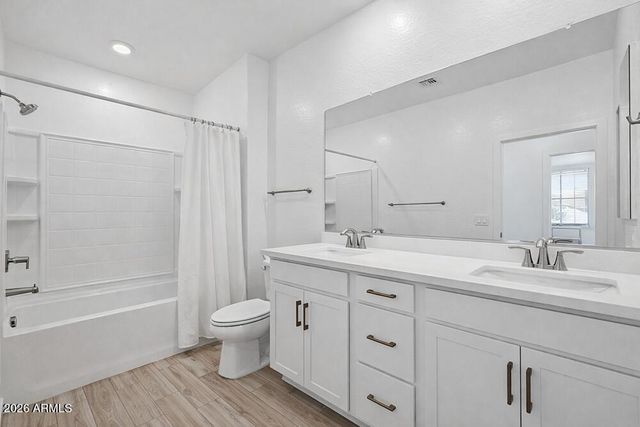 1303 W BLUEJAY Drive, Chandler, AZ 85286