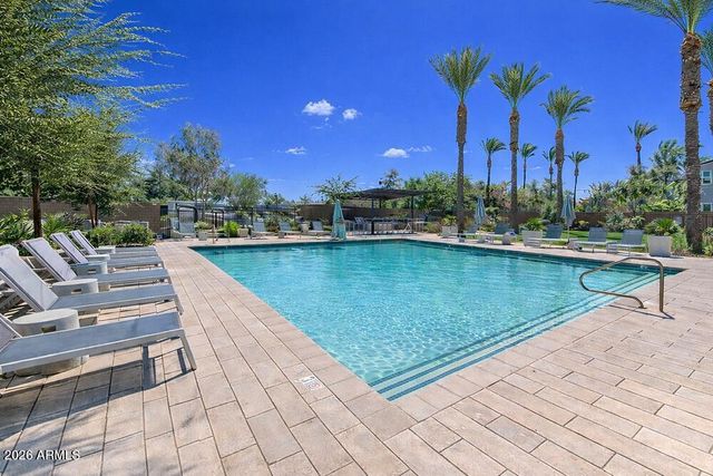 1303 W BLUEJAY Drive, Chandler, AZ 85286