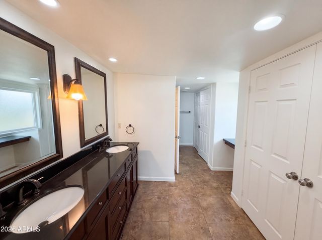 2722 E NISBET Road, Phoenix, AZ 85032