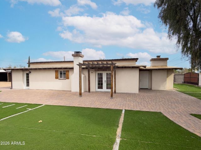 2722 E NISBET Road, Phoenix, AZ 85032