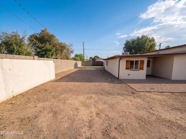 2722 E NISBET Road, Phoenix, AZ 85032