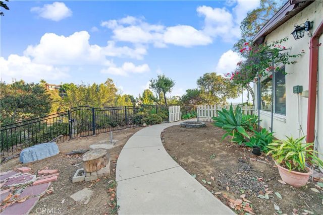 12105 Rideout Place, Whittier, CA 90601