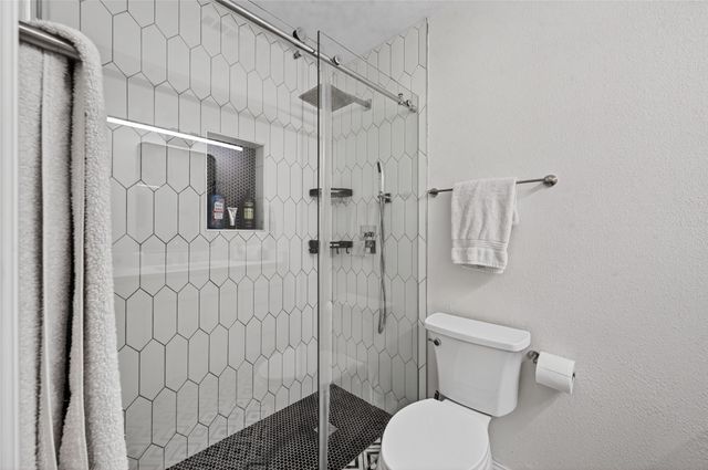 1025 Bellflower Drive, Carrollton, TX 75007