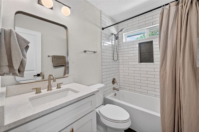 1025 Bellflower Drive, Carrollton, TX 75007