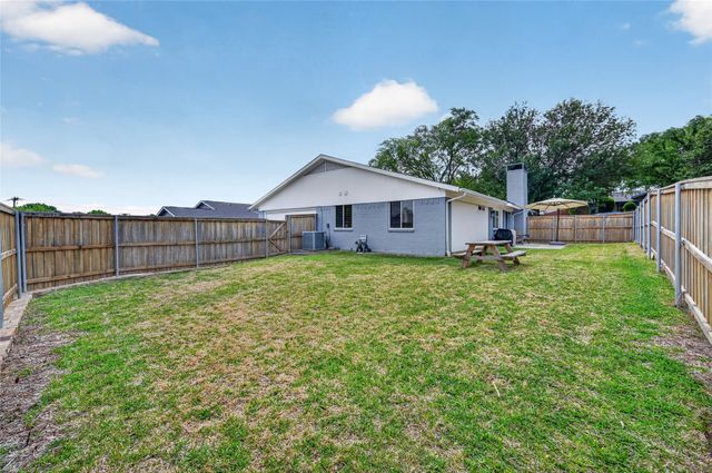 1025 Bellflower Drive, Carrollton, TX 75007