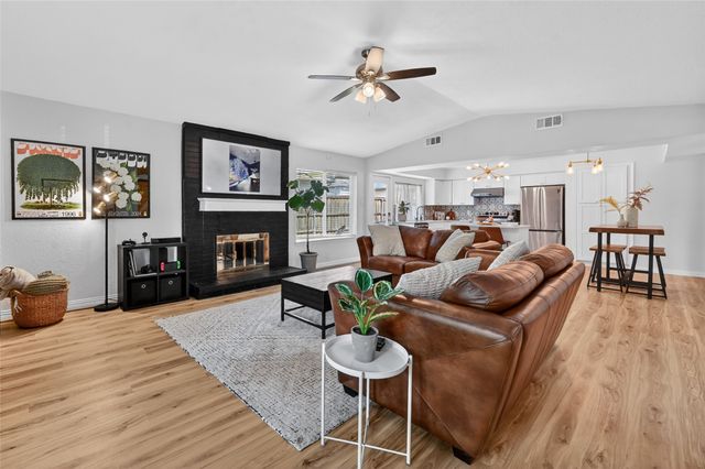 1025 Bellflower Drive, Carrollton, TX 75007