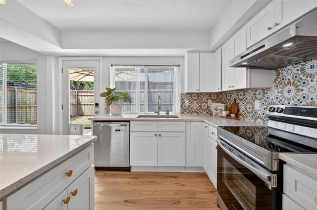 1025 Bellflower Drive, Carrollton, TX 75007