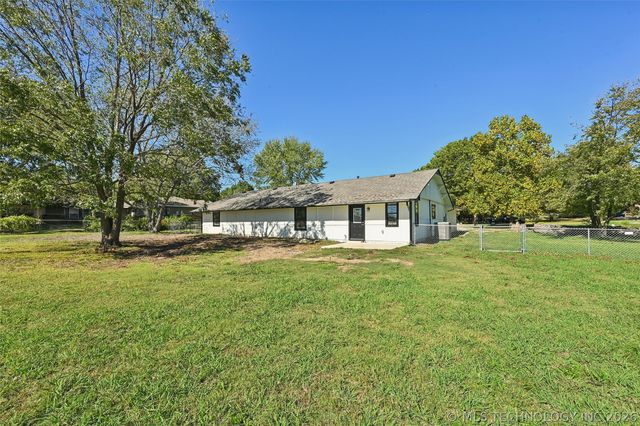 20976 E 65th Street S, Broken Arrow, OK 74014