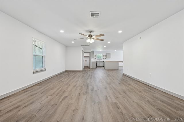 20976 E 65th Street S, Broken Arrow, OK 74014