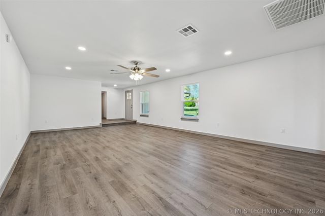 20976 E 65th Street S, Broken Arrow, OK 74014