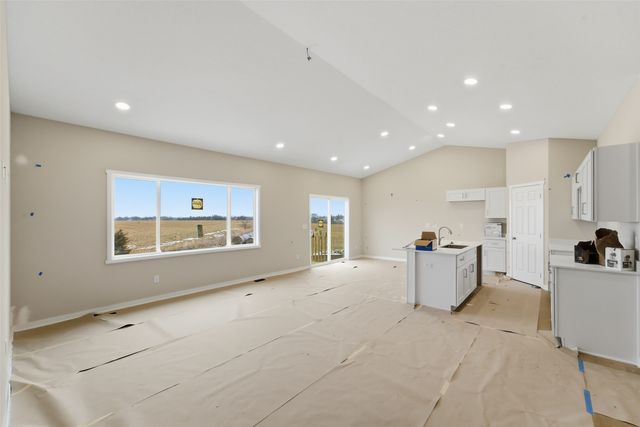 403 Varley Lane, Stuart, IA 50250