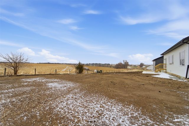 403 Varley Lane, Stuart, IA 50250