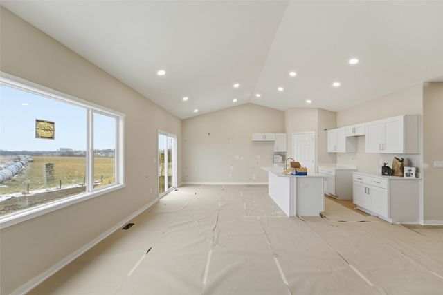 403 Varley Lane, Stuart, IA 50250