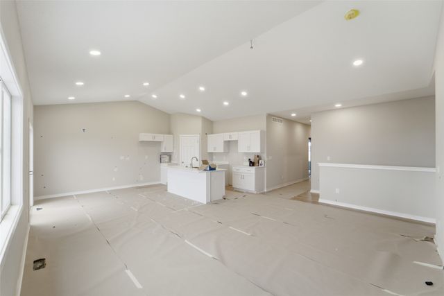 403 Varley Lane, Stuart, IA 50250