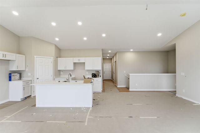 403 Varley Lane, Stuart, IA 50250