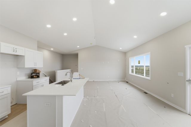 403 Varley Lane, Stuart, IA 50250