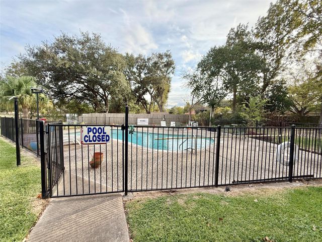 5100 Allendale Road 206, Houston, TX 77017