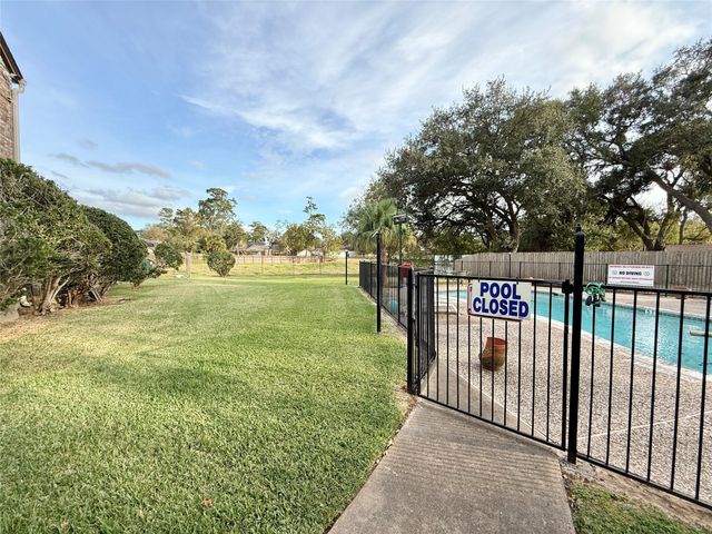 5100 Allendale Road 206, Houston, TX 77017