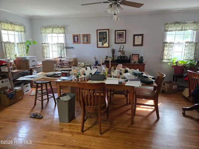 1221 Crescent Drive, Elizabeth City, NC 27909