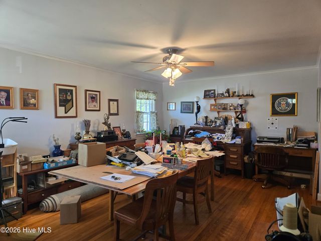 1221 Crescent Drive, Elizabeth City, NC 27909