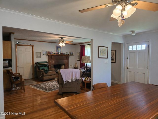 1221 Crescent Drive, Elizabeth City, NC 27909