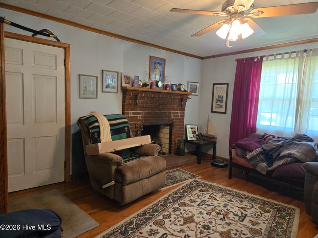 1221 Crescent Drive, Elizabeth City, NC 27909
