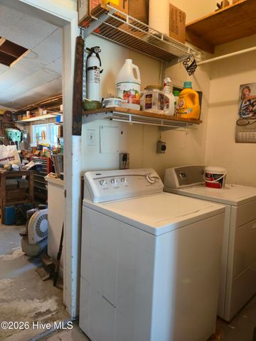 1221 Crescent Drive, Elizabeth City, NC 27909
