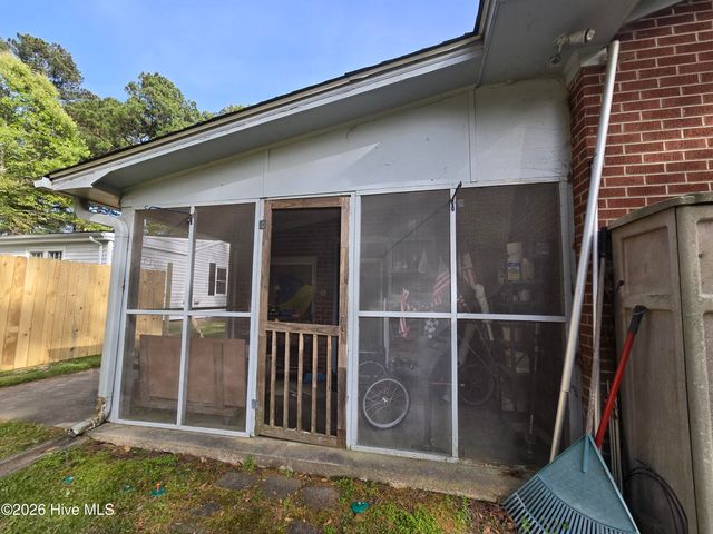 1221 Crescent Drive, Elizabeth City, NC 27909