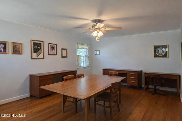 1221 Crescent Drive, Elizabeth City, NC 27909