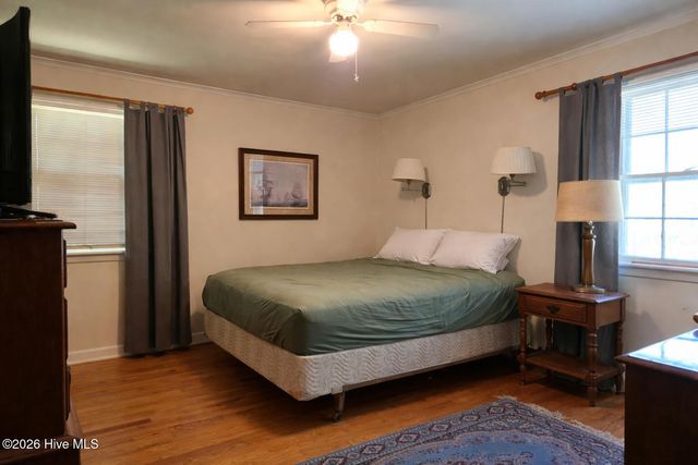 1221 Crescent Drive, Elizabeth City, NC 27909