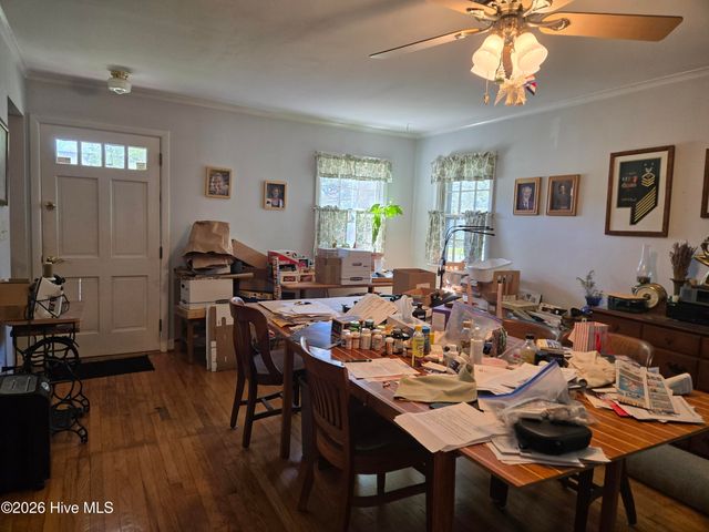 1221 Crescent Drive, Elizabeth City, NC 27909