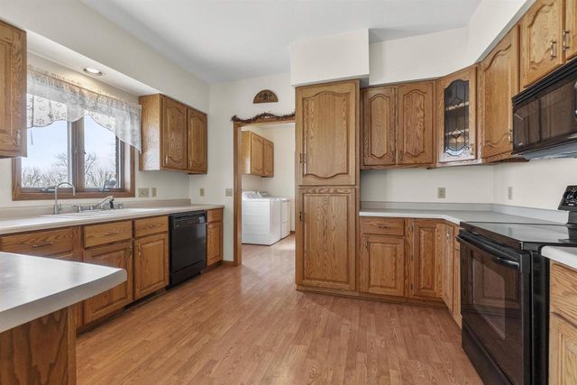 N9101 HASS ROAD, Van Dyne, WI 54979