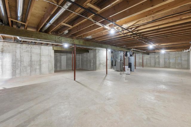 N9101 HASS ROAD, Van Dyne, WI 54979