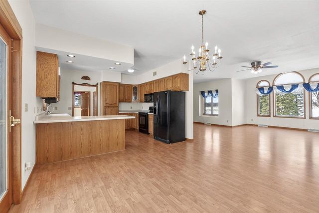 N9101 HASS ROAD, Van Dyne, WI 54979