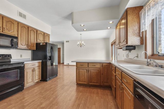 N9101 HASS ROAD, Van Dyne, WI 54979