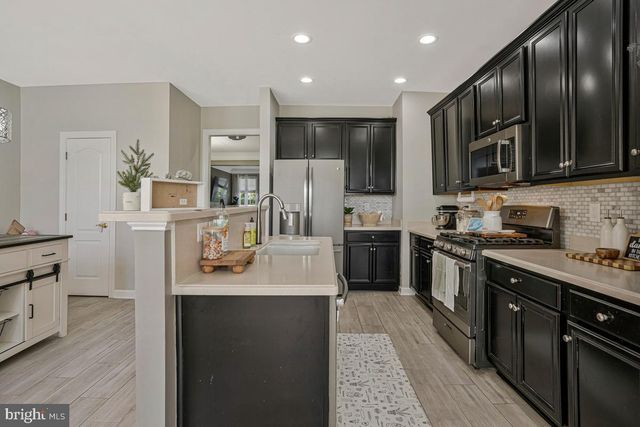 10613 BRISTOW STATION DR, Bristow, VA 20136