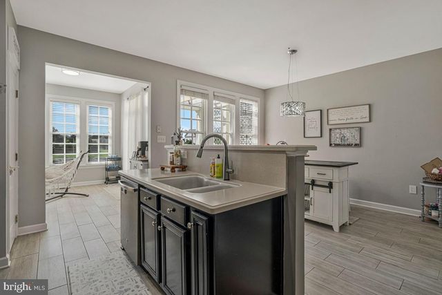 10613 BRISTOW STATION DR, Bristow, VA 20136