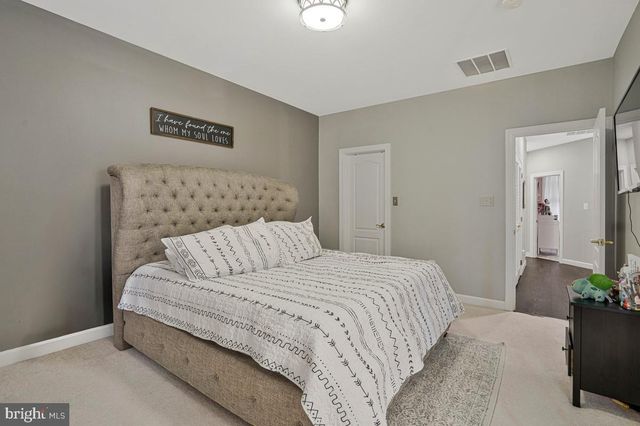 10613 BRISTOW STATION DR, Bristow, VA 20136